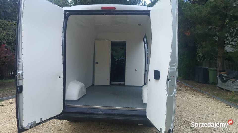 Citroen Jumper Srebrny metalik 2020 asystent pasa ruchu
