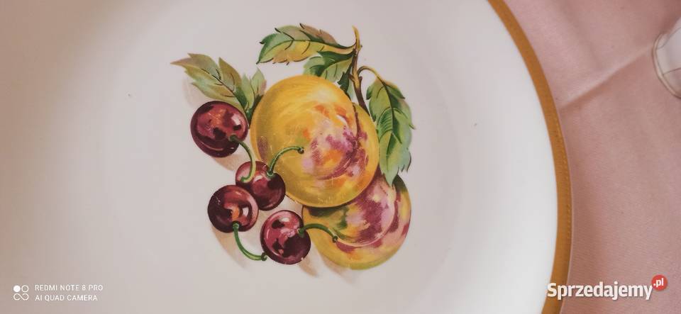 Patera CL Czechslovakia Brzoskwinie i czereśnie Porcelana i szkło pomorskie Gdańsk