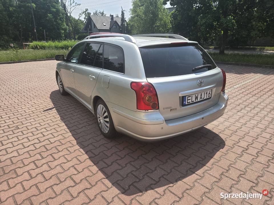 Toyota Avensis 20 Diesel 2005 długie opłaty Rok produkcji 2005 Łódź sprzedam