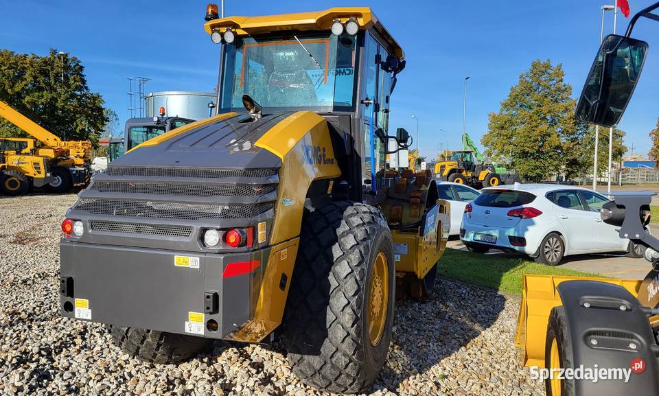 Walec drogowy okołkowany XCMG XS135T sprzedam