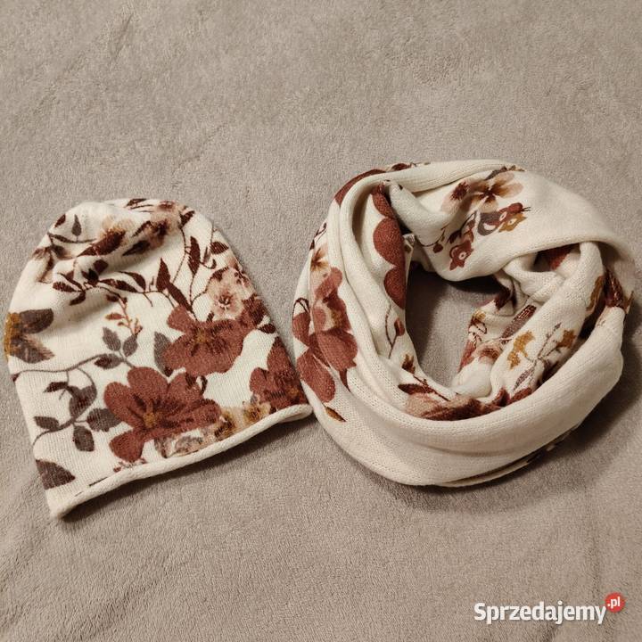 Czapka i komin w kwiaty Kwiatki Warszawa