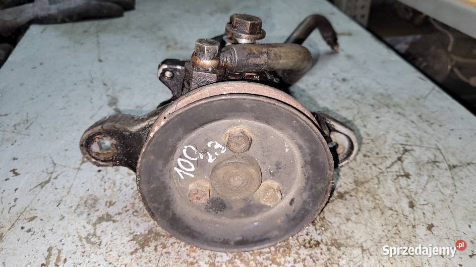 Pompa wspomagania Audi 100 23