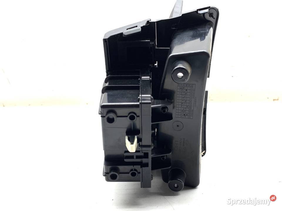 SCHOWEK KONSOLI HYUNDAI i30 Kombi 0712 sprzedam