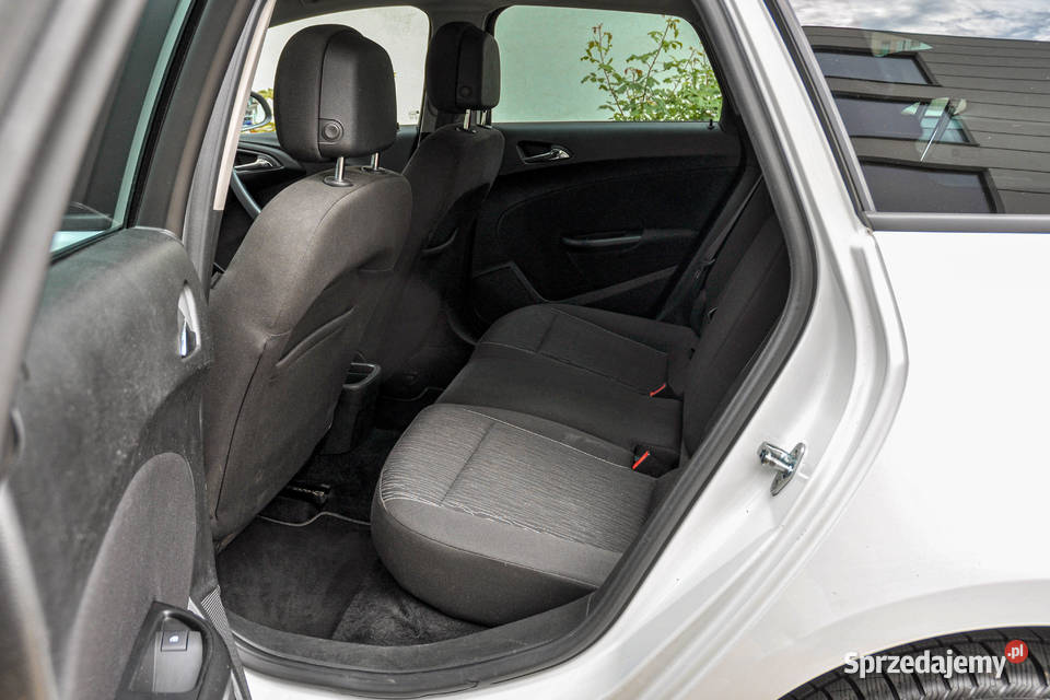 Opel Astra J 14T 140 Bezwypadkowy Lift 2014 r nieuszkodzony Wrocław sprzedam