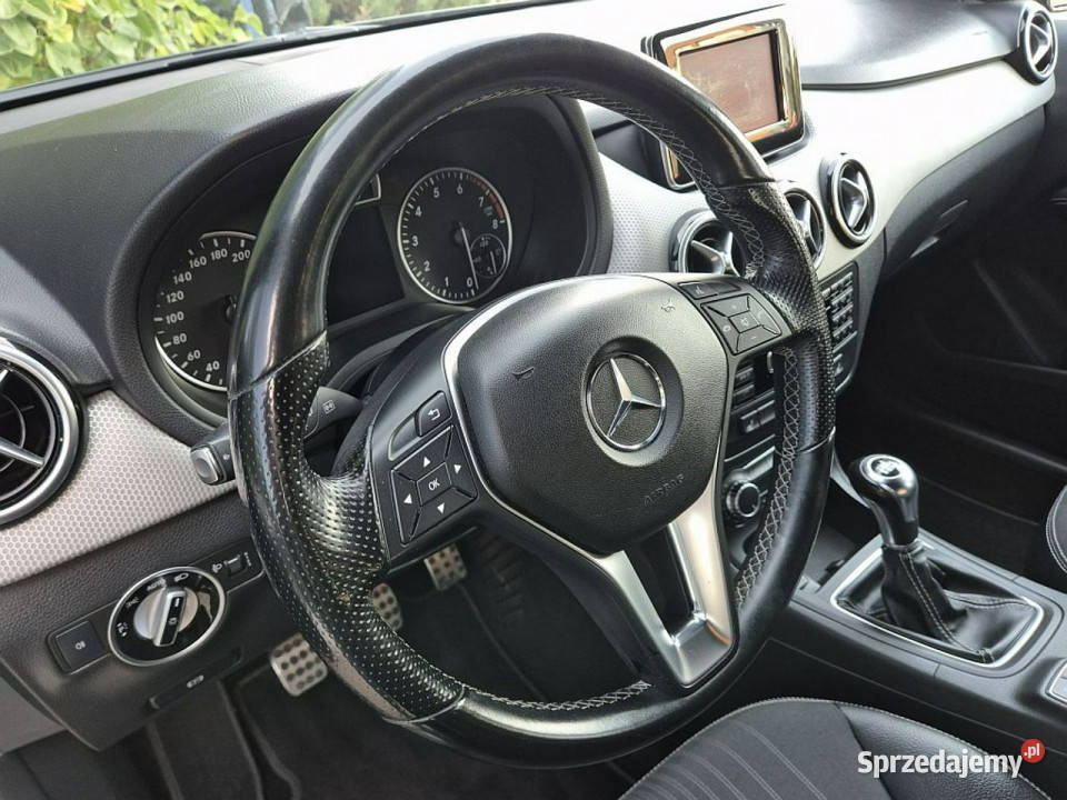 Mercedes B 180 zadbany GWARANCJA nawigacja Warszawa