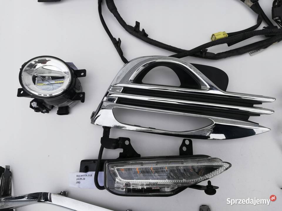HALOGEN PRZEDNI PRAWY LEWY INFINITI Q70 LIFT Nowy Tomyśl sprzedam