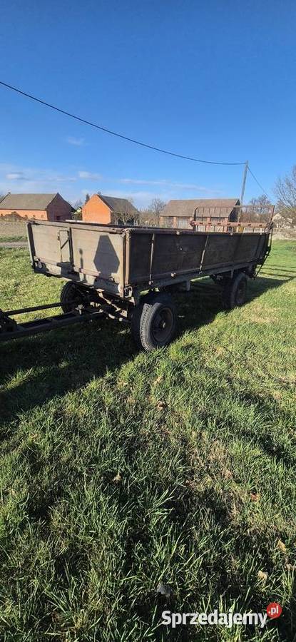 rozrzutnik obornika 4t nieuszkodzony Jeżowa