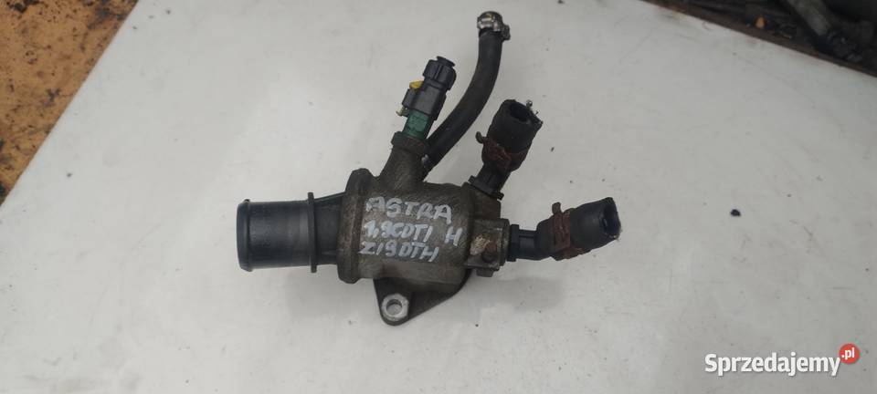 OPEL ASTRA H 19CDTI Obudowa termostatu Z19DTH