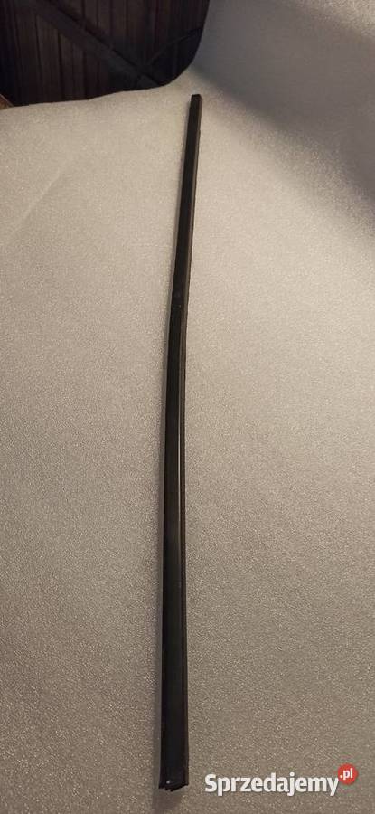 Listwa drzwi szyby Bmw e39 Przód Prawa Dębica