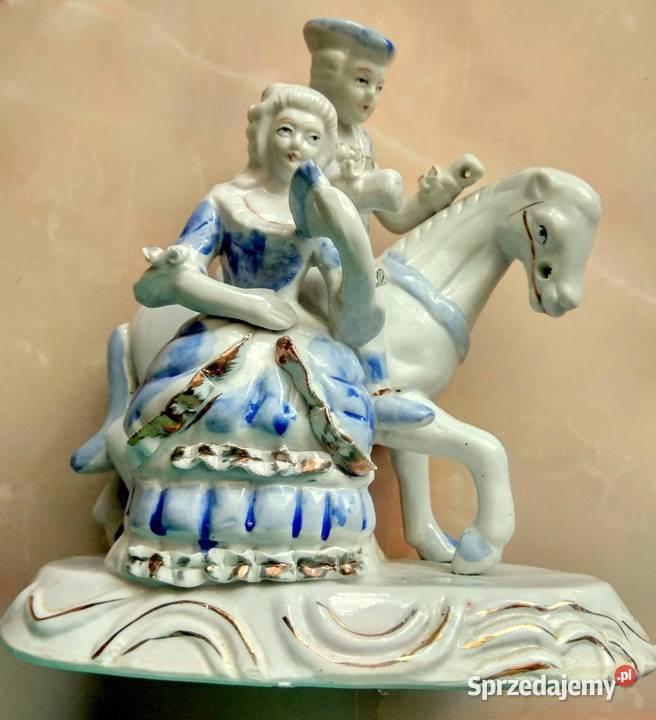 Porcelanowa figura Jeździec na koniu z damą zachodniopomorskie Chojna