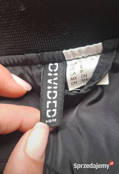 Czarna kurtka zimowa przejsciowa bomberka Moda i Styl Kraków