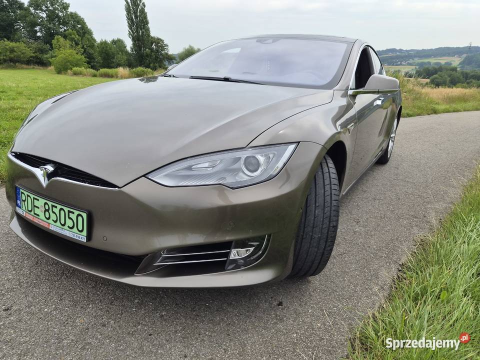 Tesla s
