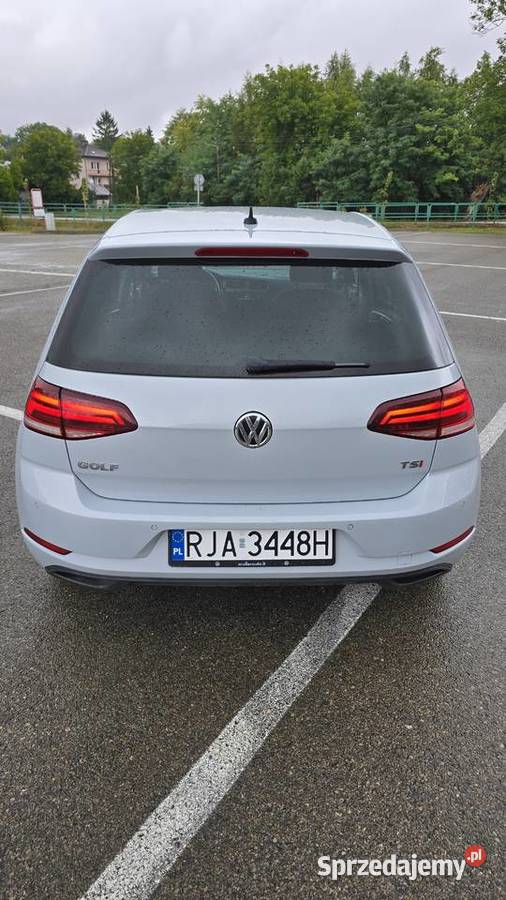 Volkswagen Golf VII Facelift 14 TSI 125 2017 r manualna Jarosław