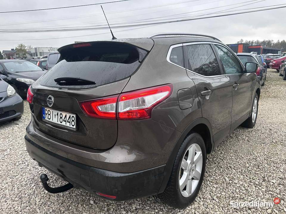 Nissan Qashqai 2015 Bogata Wersja Wyposażenia asystent pasa ruchu Ładna