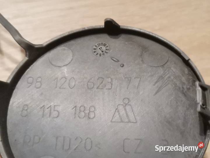 CITROEN C3 III 1620 ZAŚLEPKA HAKA ZDERZAKA PRZÓD Międzychód