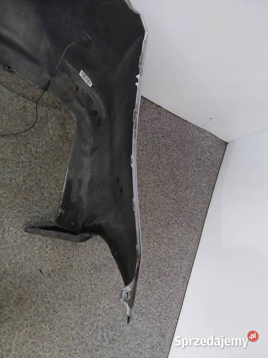 ZDERZAK TYŁ SEDAN E16 E17 E18 PDC LIFT Toyota