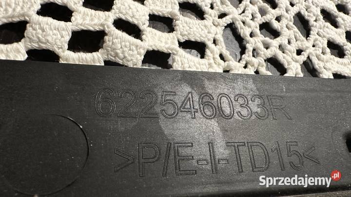 Renault Twingo III Lift Kratka Atrapa Zderzaka Rok produkcji 2019 Radziszów