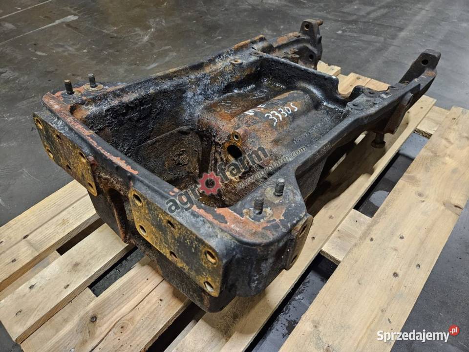 Wspornik osi przedniej Massey Ferguson 3330 3425 Byków