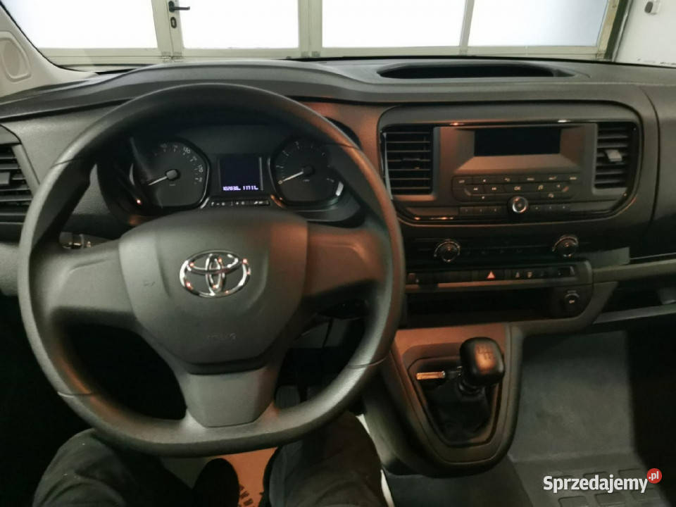 Toyota Proace Verso 9OSÓB długa L2H1 czarny Rok produkcji 2023 ProAce Verso wielkopolskie Jarocin