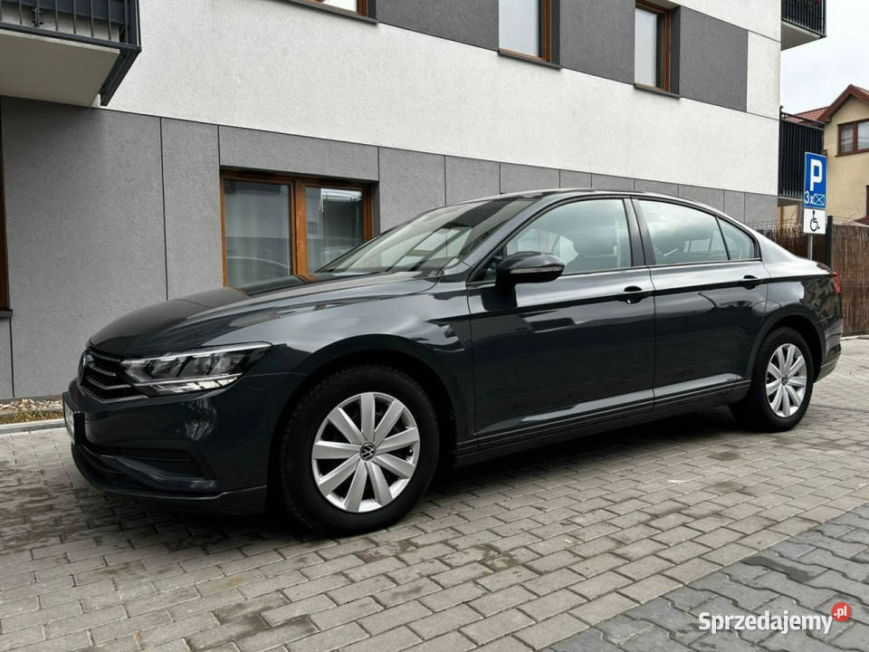 Volkswagen Passat Pierwsza rejestracja 032021r Warszawa