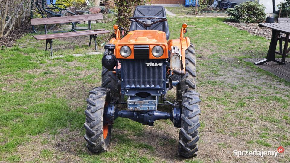 Kubota B7000 Kubota
