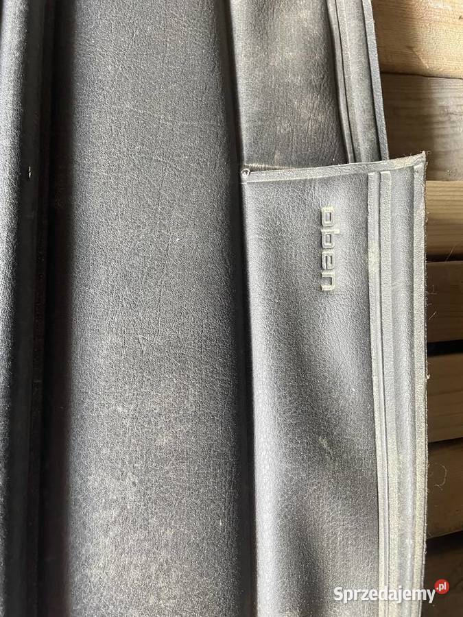 Roleta bagażnika 1800cm3 Niegoszowice sprzedam