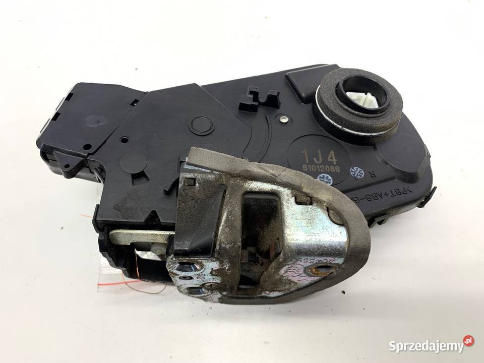 ZAMEK KLAPY TYŁ TOYOTA RAV 4 III Terenowy 0514