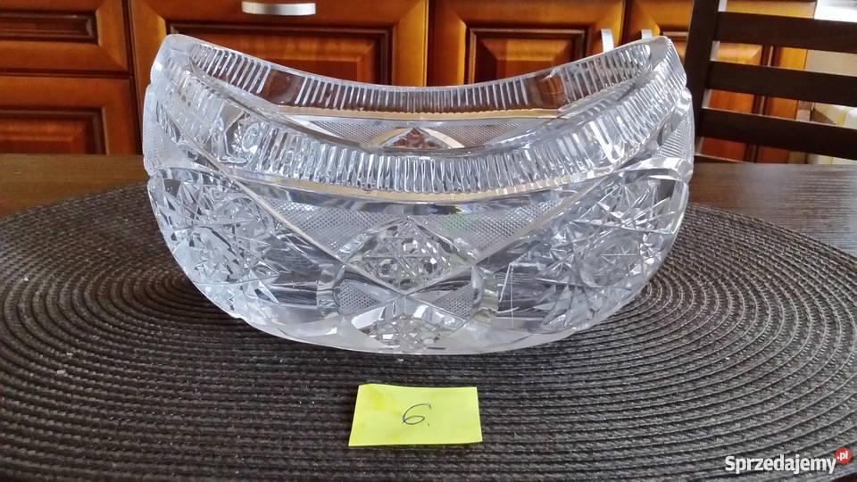 Kryształowa misa łódka