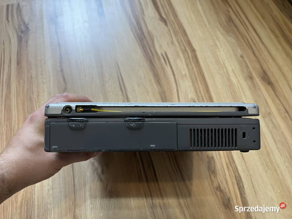 Zabytkowy laptop Itronix GoBook Pentium III Brzana