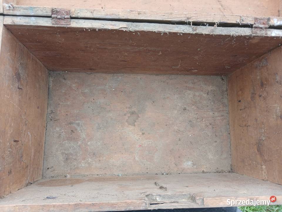 Kufer przedwojenny Sąsiadka