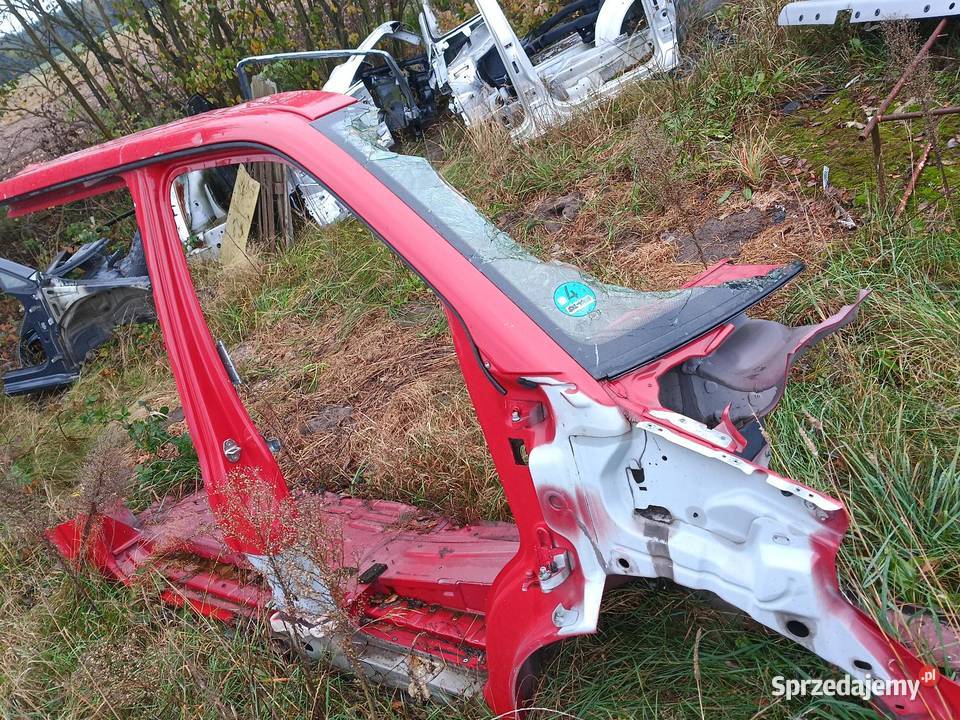 Ćwiartka prawa słupek zawias próg poszycie VW T6