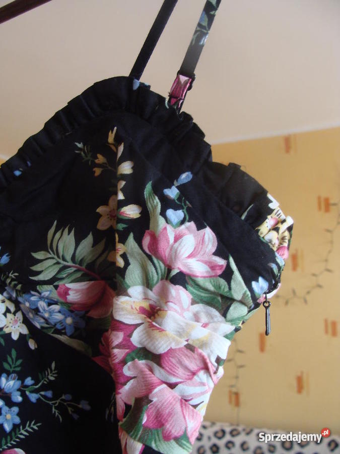 Hit sukienka kwiatowa Warehouse Wolsztyn sprzedam
