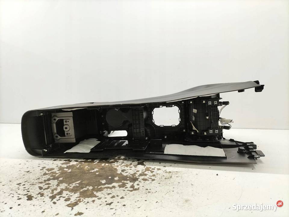 TUNEL ŚRODKOWY PODŁOKIETNIK SKÓRA Hyundai ix35 I