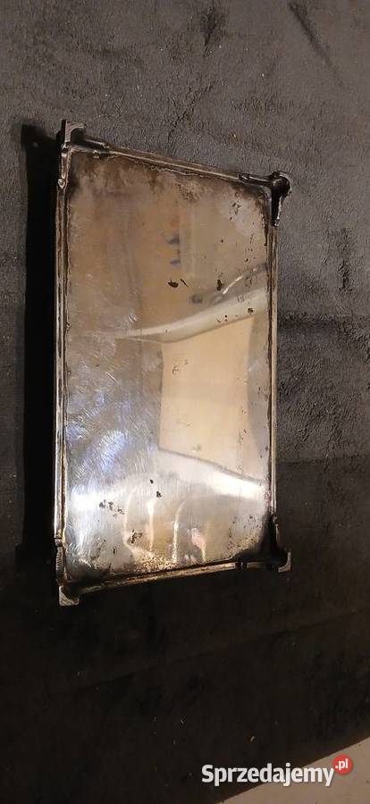 Zabytkowa kasetka na biżuterię