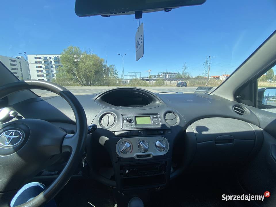 Toyota Yaris Ekonomiczne auto miejskie pomorskie Rumia sprzedam