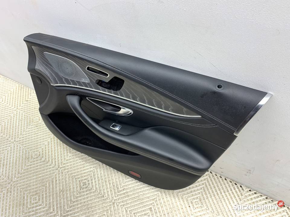 BOCZEK DRZWI PRAWY PRZÓD MERCEDES CLS