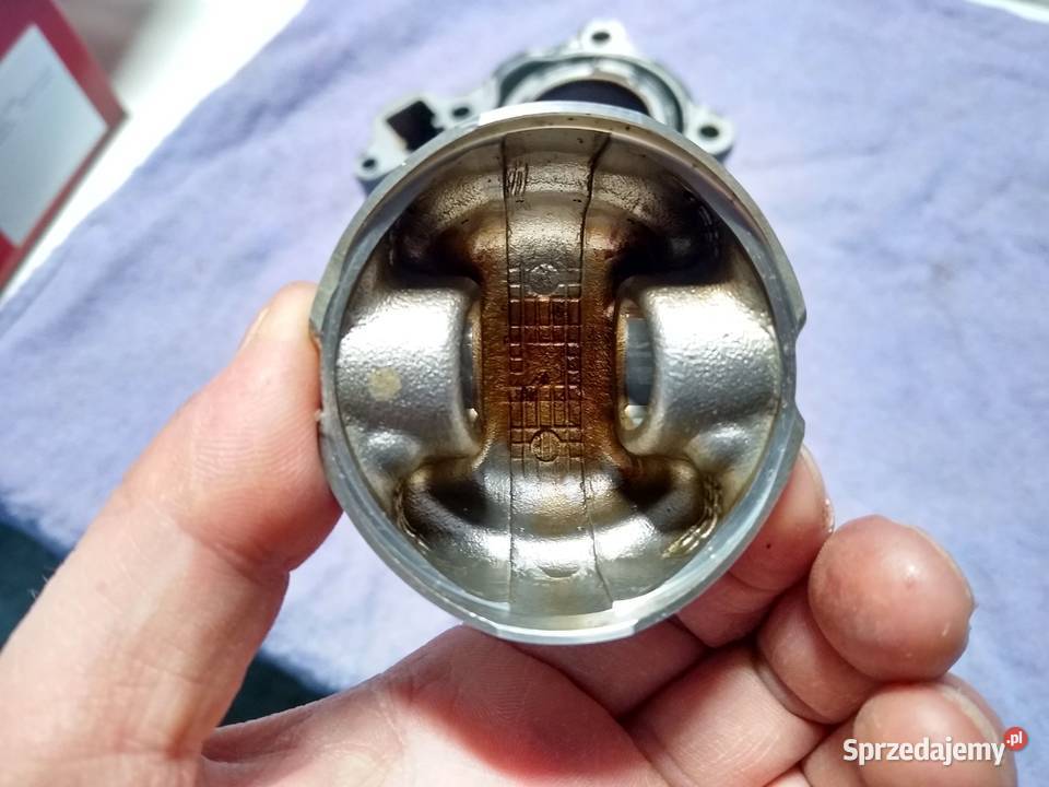 HONDA FES SWING 125 SH 125 Cylinder Tłok