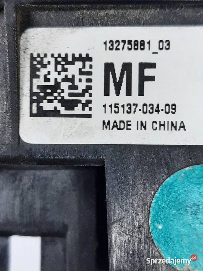 Opel Insignia A skrzynka bezpieczników 13275881