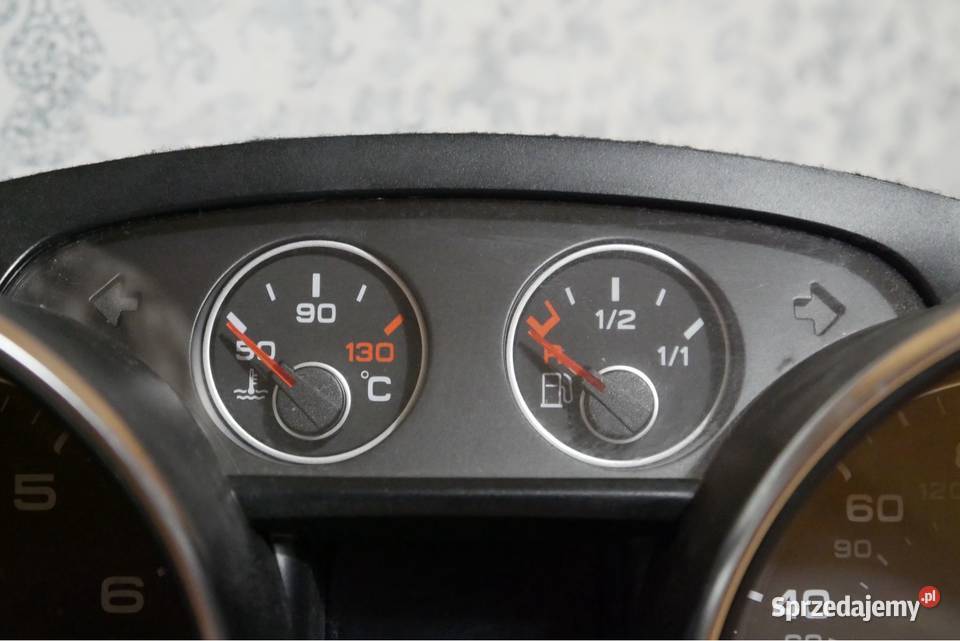 Licznik zegary Audi TT 8J osobowe Gizałki sprzedam
