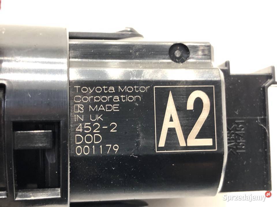 STACYJKA PRZYCISK START STOP TOYOTA COROLLA E21