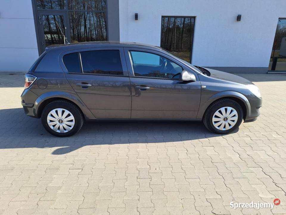 Opel Astra H 14 benz 2009r manualna Ładna