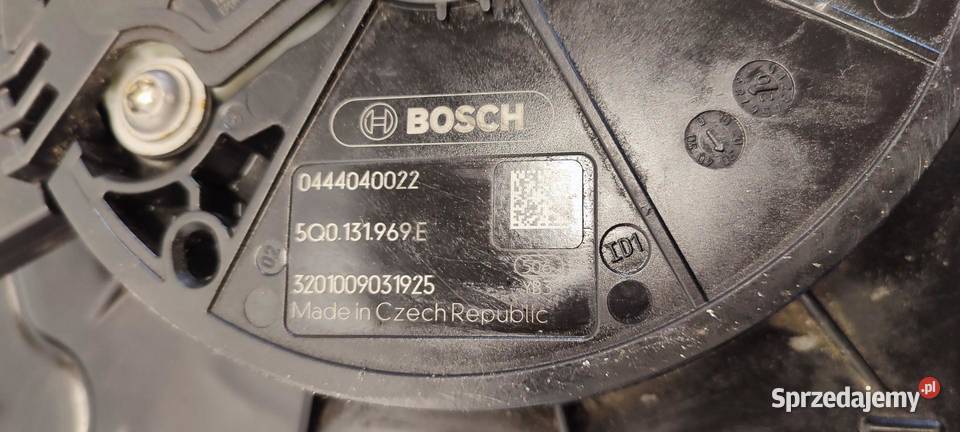 VW TIGUAN II ZBIORNIK ADBLUE 5QF131877L