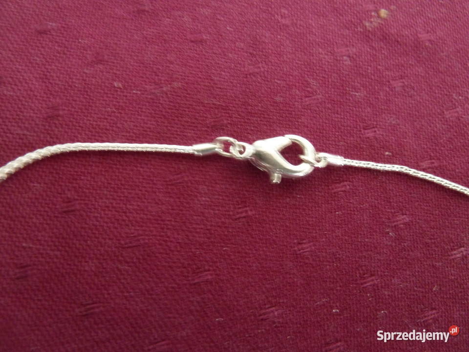 Delikatny krótki łańcuszek z naturalnym jasnym Biżuteria Warszawa