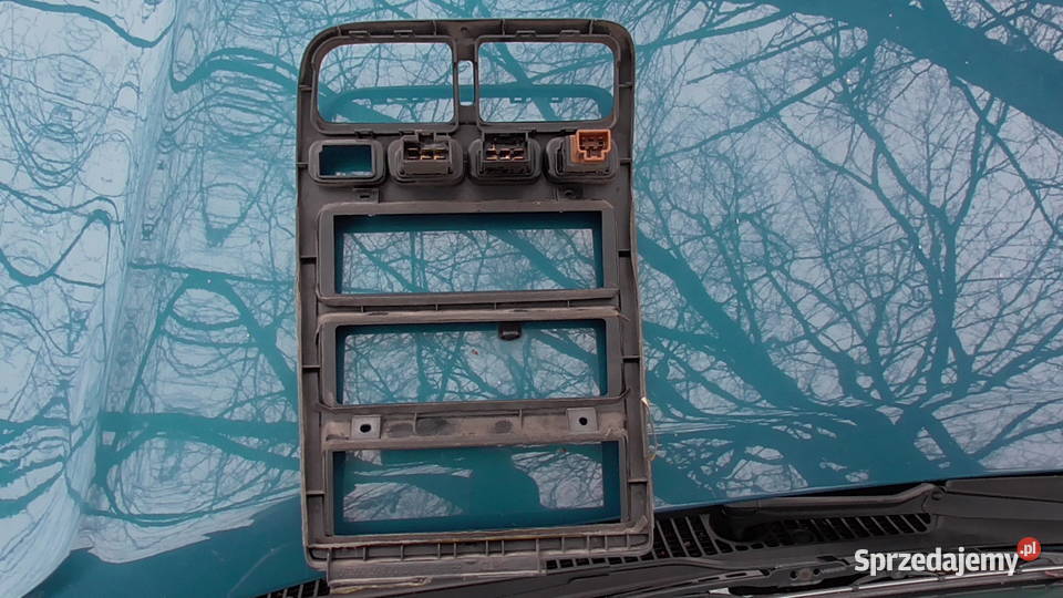 Ramka radia Nissan Primera P10 Wyposażenie wnętrza świętokrzyskie Morawica
