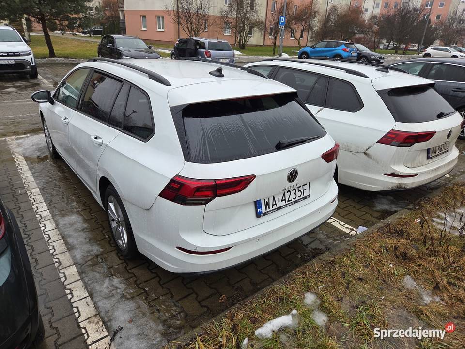 Volkswagen Golf VIII Kombi 2021 20 TDI Salon Łódź sprzedam