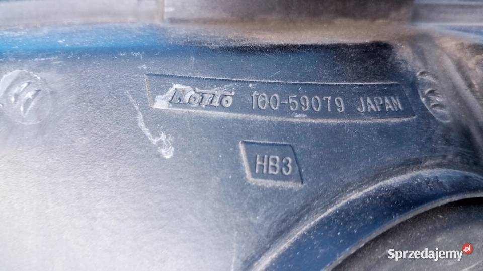 LAMPA PRAWY PRZÓD XENON SUZUKI VITARA II 0814 osobowe Nowy Tomyśl