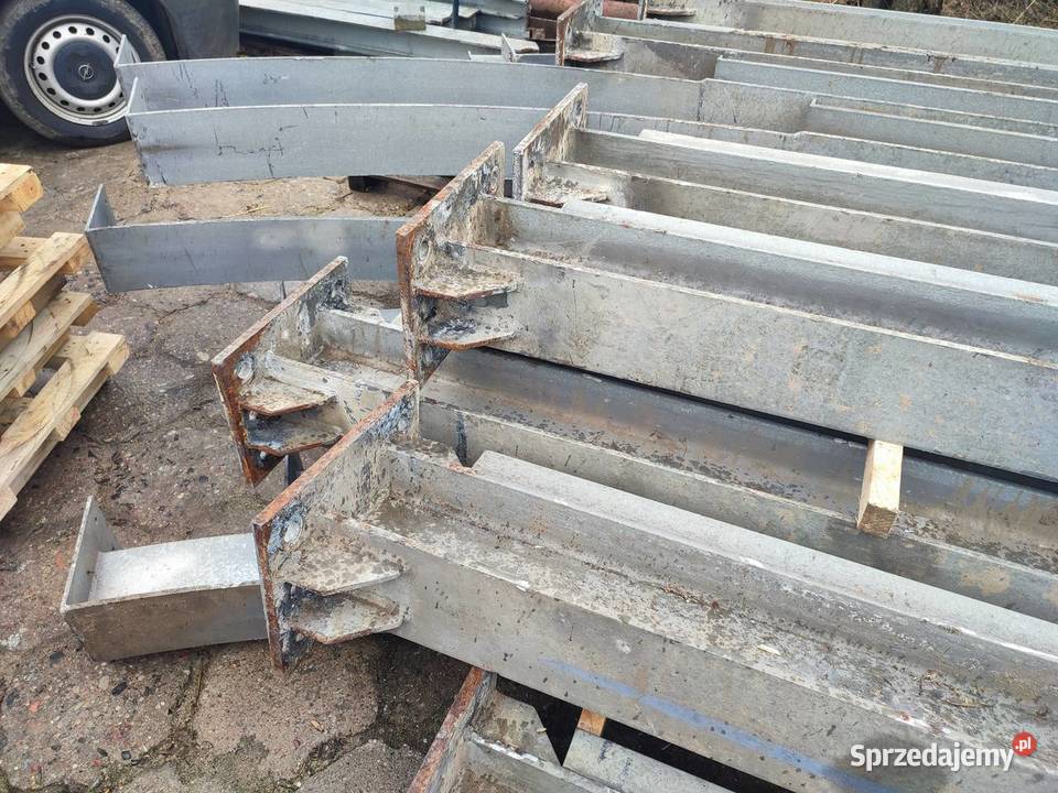 Dwuteownik HEB 160 mm z podstawą do mocowania Grębocin