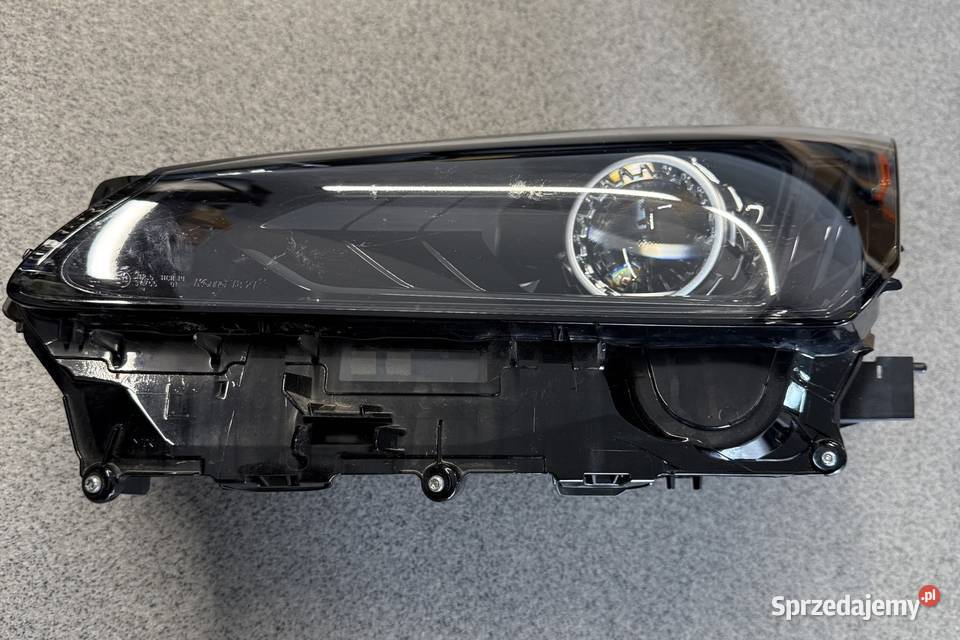 Lampa lewy przód Lexus NX full led stan sprzedam