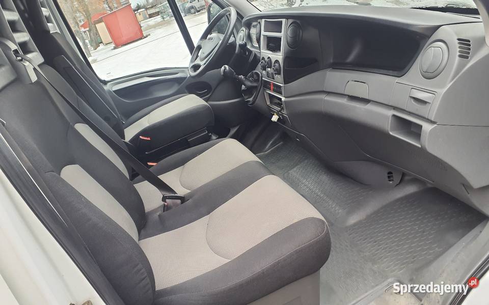 Iveco Daily 200 30150 EU4 Blaszak 2010r DMC