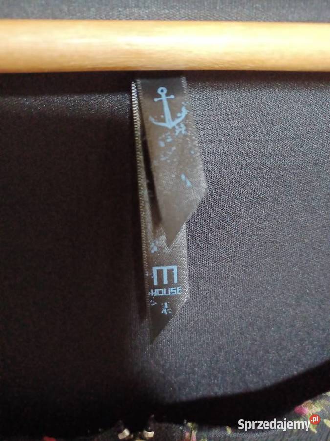 Sukienka czarna w kwiaty rozmiar M House bez wad Rzeszów